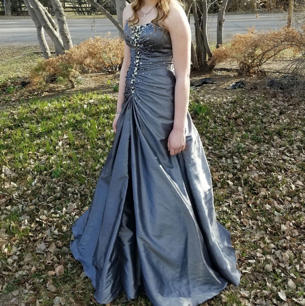 Grey prom dress